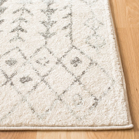 Safavieh Tulum 5'-3" x 7'-6" Rug in Ivory / Grey