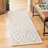 Safavieh Micro-Loop 2'-3" x 7'-0" Rug in Sage