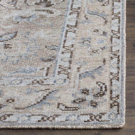 Safavieh Maharaja 5'-0" x 8'-0" Rug in Beige / Ivory