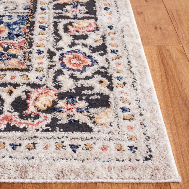 Safavieh Luna 4'-5" x 6'-5" Rug in Beige / Black Rust