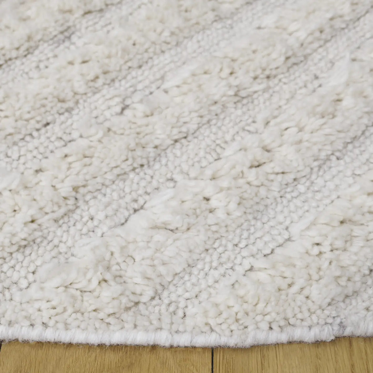 Safavieh Vermont 6'-0" x 6'-0" Rug in Ivory / Beige