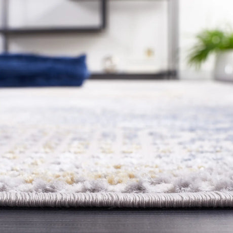 Safavieh Palma 4'-0" x 6'-0" Rug in Beige / Light Blue