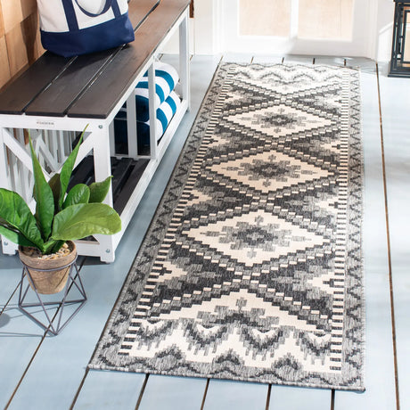 Safavieh Veranda 2'-3" x 10'-0" Rug in Grey / Beige