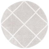 Safavieh Tahoe Shag 6'-7" x 6'-7" Rug in Silver / White