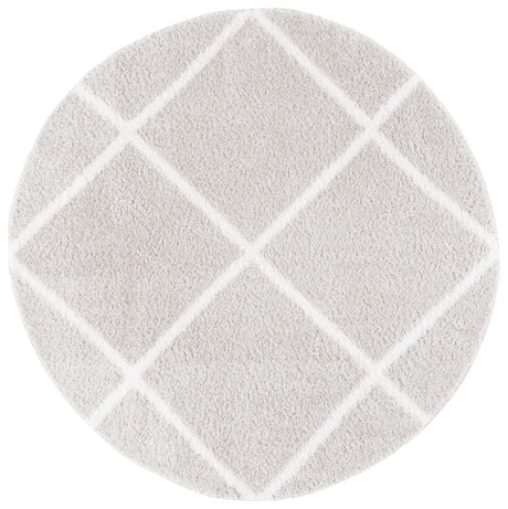 Safavieh Tahoe Shag 6'-7" x 6'-7" Rug in Silver / White