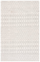 Safavieh Marbella 4'-0" x 6'-0" Rug in Ivory