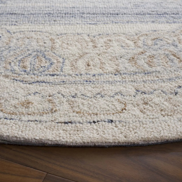 Safavieh Aubusson 6'-0" x 6'-0" Rug in Grey / Ivory