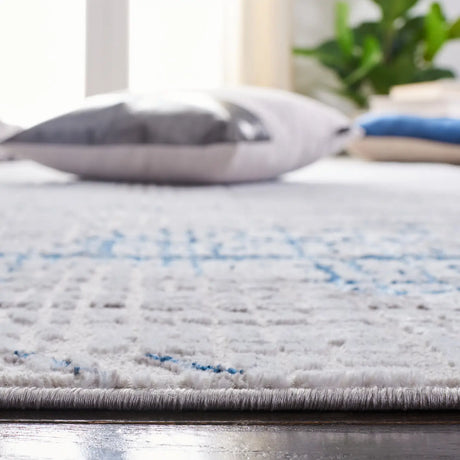 Safavieh Amelia 4'-5" x 6'-5" Rug in Grey / Blue