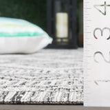 Safavieh Courtyard 4'-0" x 5'-7" Rug in Light Grey / Dark Grey