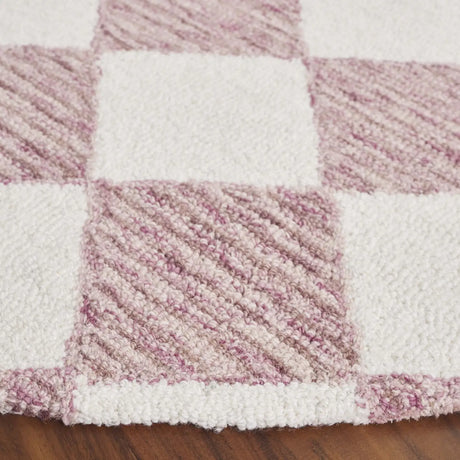 Safavieh Ebony 6'-0" x 6'-0" Rug in Blush Pink / Ivory