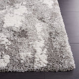 Safavieh Century 300 4'-5" x 6'-5" Rug in Grey / Ivory