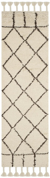 Safavieh Casablanca 2'-3" x 8'-0" Rug in Ivory / Brown