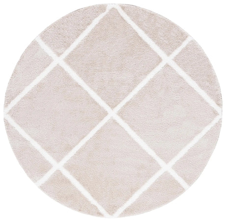 Safavieh Tahoe Shag 6'-7" x 6'-7" Rug in Beige / White