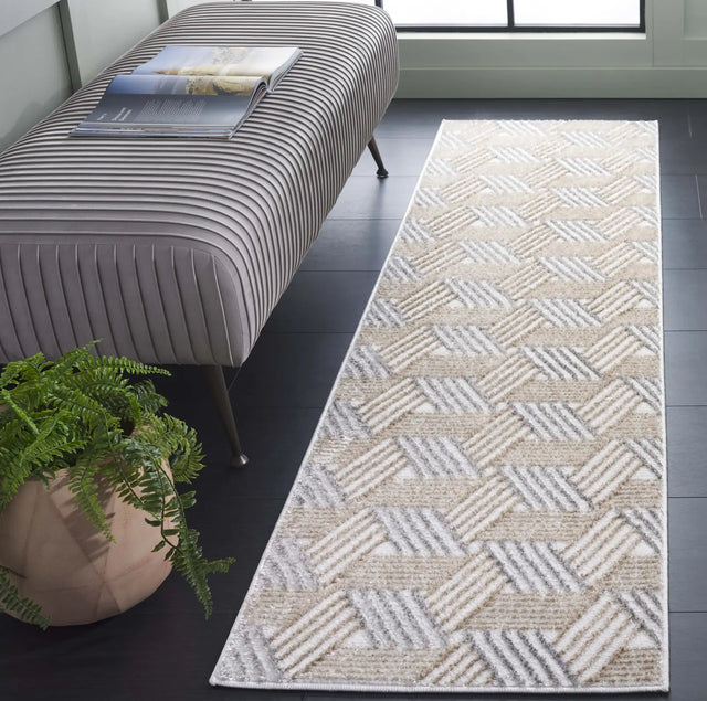 Safavieh Maya 2'-0" x 8'-0" Rug in Ivory / Grey Beige