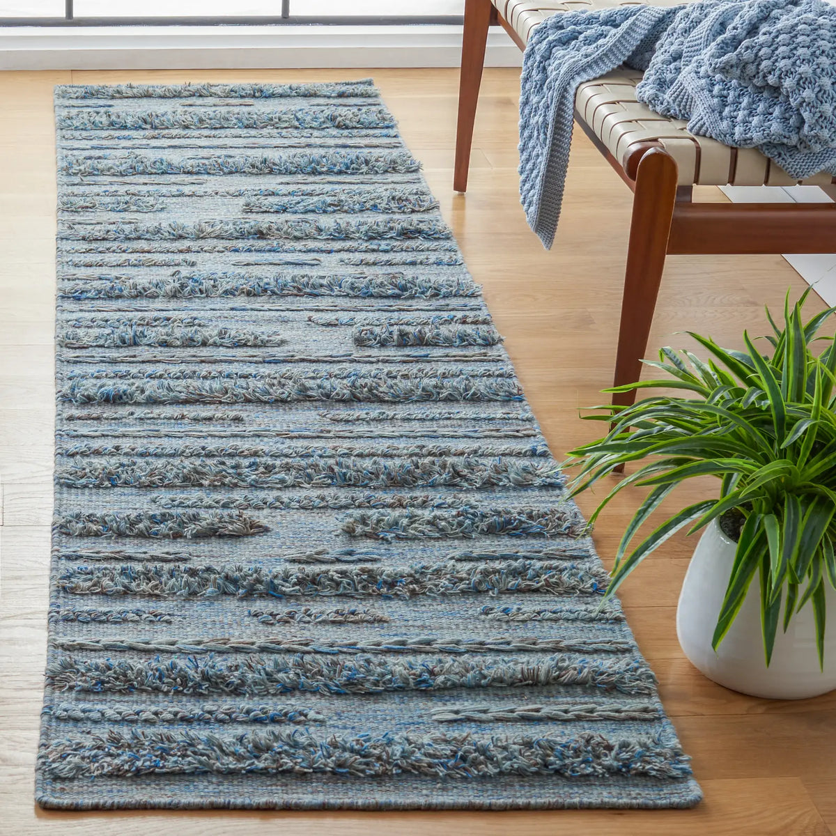 Safavieh Vermont 2'-3" x 9'-0" Rug in Grey / Blue