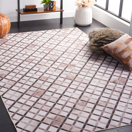 Safavieh Faux Hide 4'-0" x 6'-0" Rug in Beige / Brown