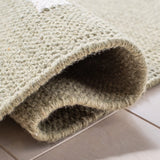 Safavieh Montauk 4'-0" x 6'-0" Rug in Light Green / Ivory