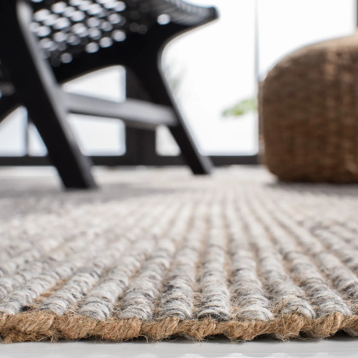 Safavieh Natural Fiber 4'-0" x 6'-0" Rug in Grey / Natural
