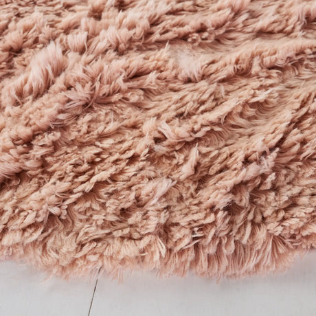 Safavieh Casablanca 6'-0" x 6'-0" Rug in Pink