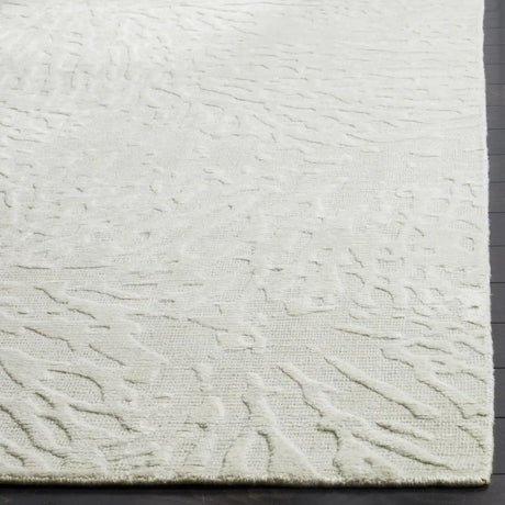 Safavieh Mirage 5'-0" x 8'-0" Rug in Light Grey