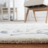 Safavieh Metro 4'-0" x 6'-0" Rug in Light Blue / Ivory