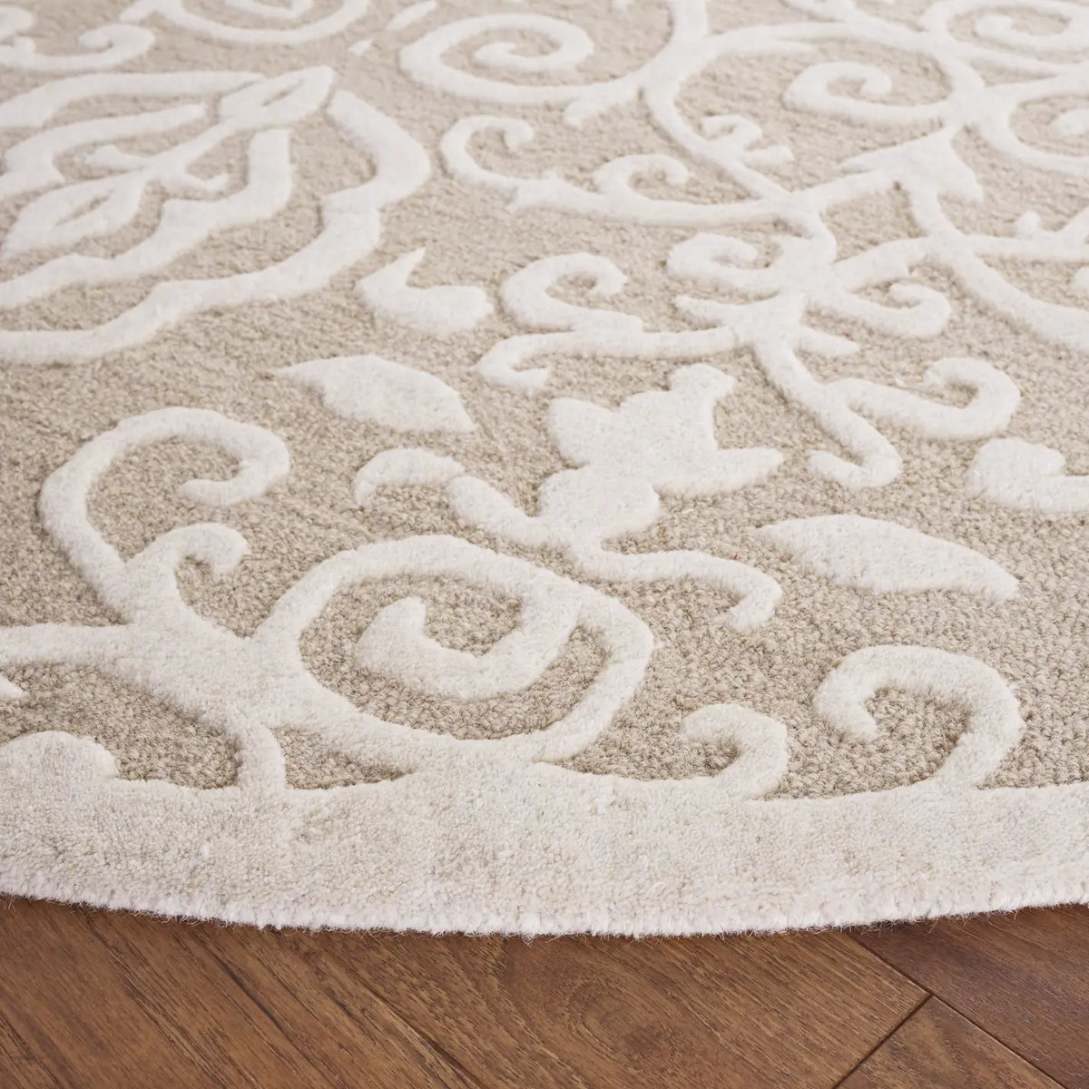 Safavieh Martha Stewart 7'-0" x 7'-0" Rug in Fledgling