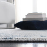 Safavieh Tulum 4'-0" x 6'-0" Rug in Ivory / Blue