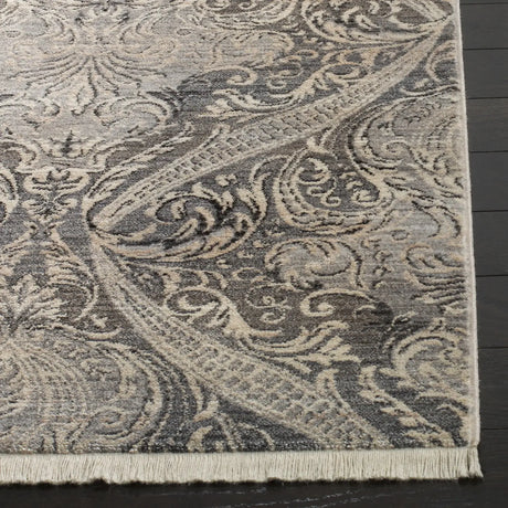 Safavieh Vintage Persian 4'-0" x 6'-0" Rug in Grey / Charcoal