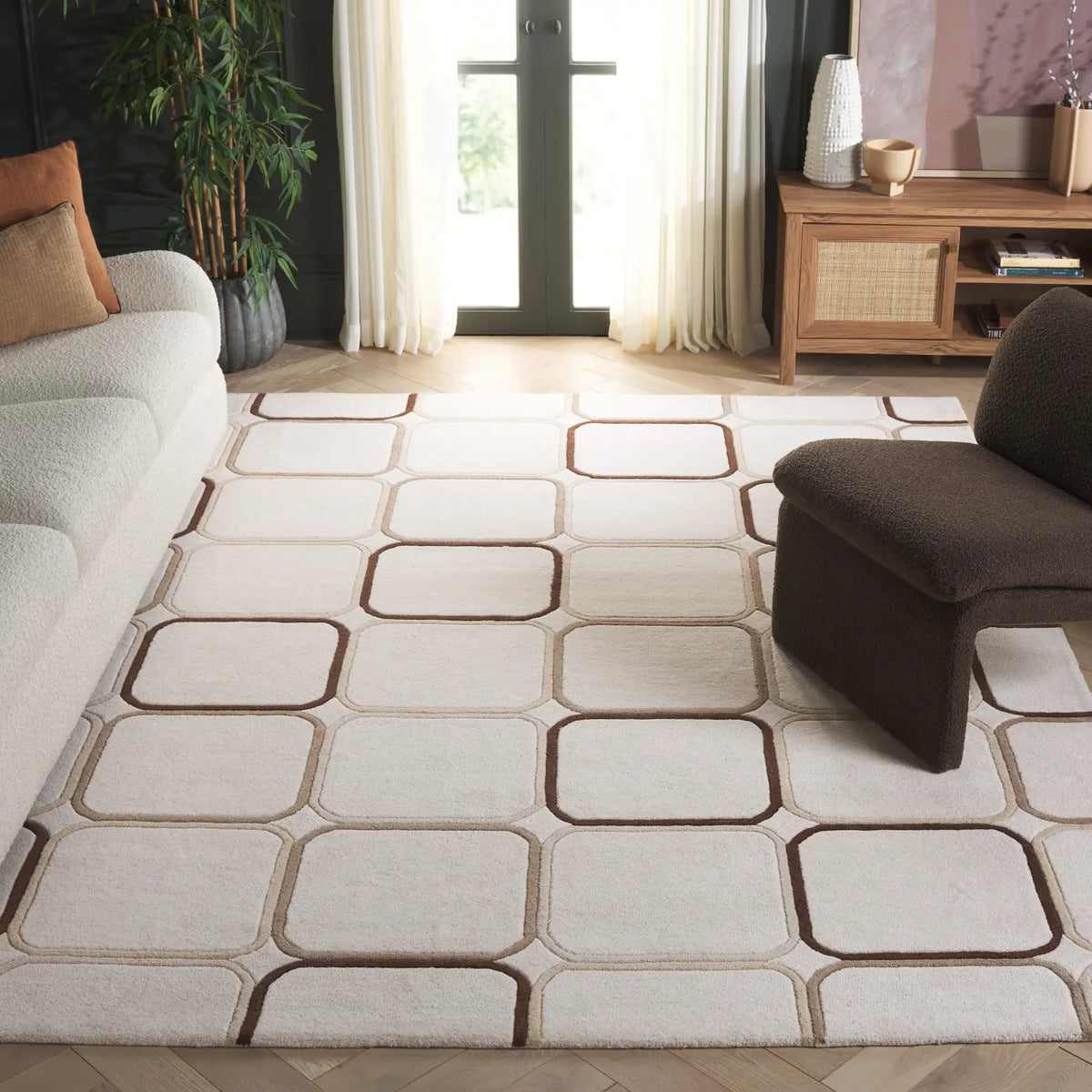 Safavieh Soho 9'-6" x 13'-6" Rug in Ivory / Multi