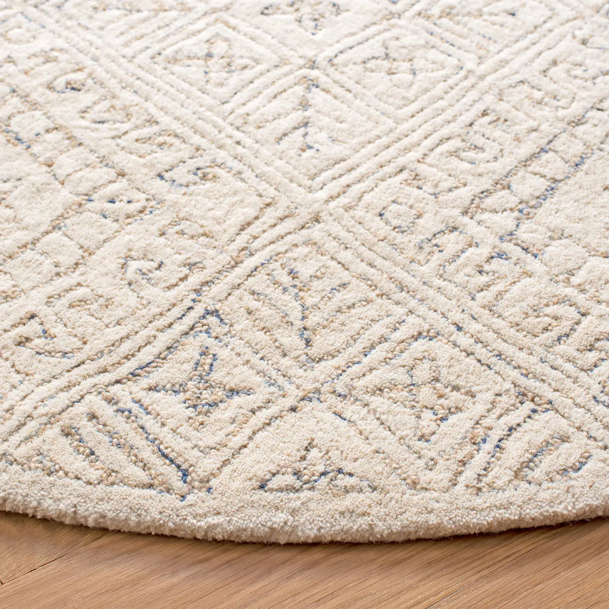 Safavieh Glamour 6'-0" x 6'-0" Rug in Ivory / Beige
