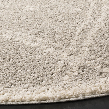 Safavieh Arizona Shag 6'-7" x 6'-7" Rug in Grey / Ivory