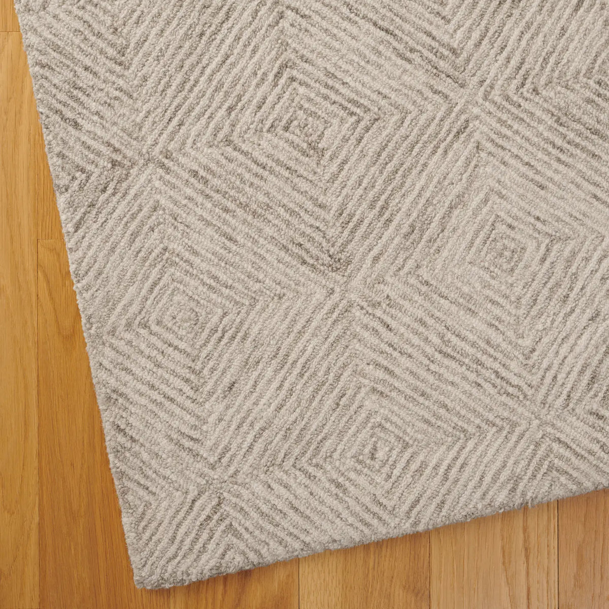 Safavieh Martha Stewart 300 6'-0" x 9'-0" Rug in Grey / Ivory
