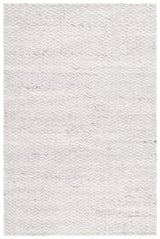 Safavieh Natura 4'-0" x 6'-0" Rug in Silver