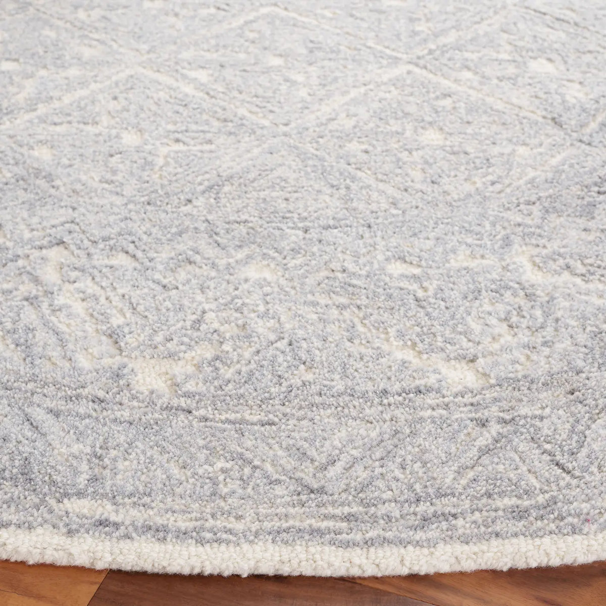 Safavieh Metro 6'-0" x 6'-0" Rug in Grey / Ivory