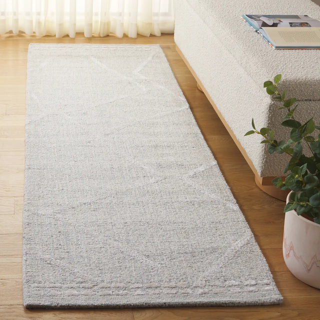 Safavieh Abstract 2'-3" x 8'-0" Rug in Light Grey / Ivory