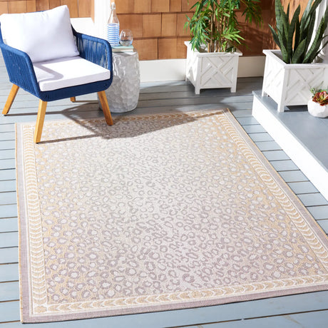 Safavieh Courtyard 4'-0" x 5'-7" Rug in Beige / Gold