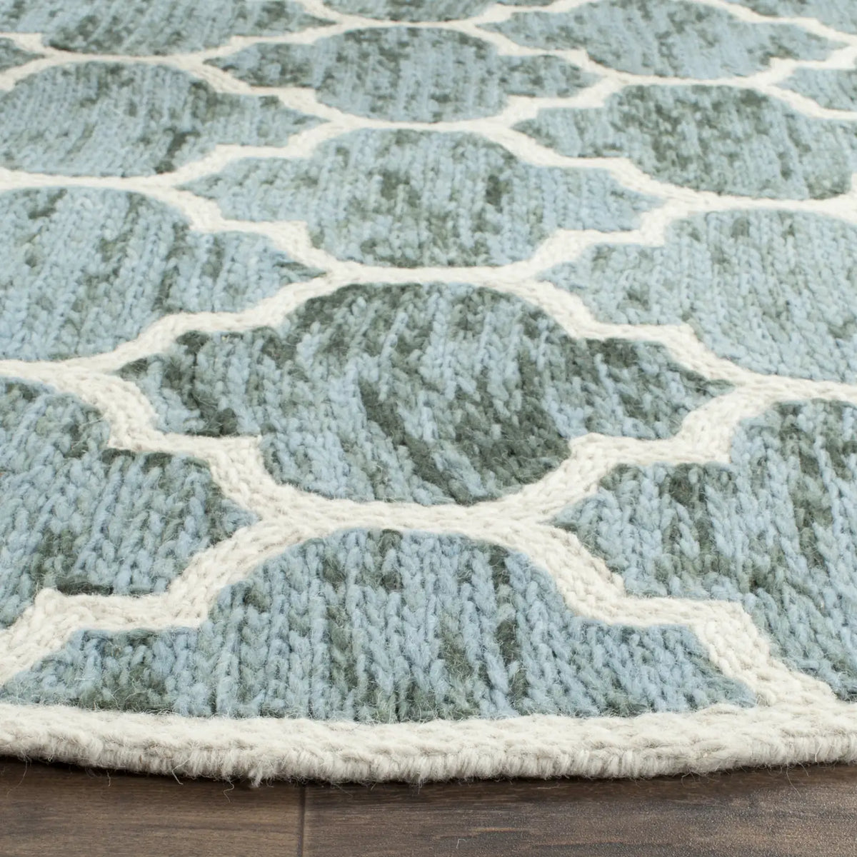 Safavieh Himalaya 6'-0" x 6'-0" Rug in Turquoise / Ivory