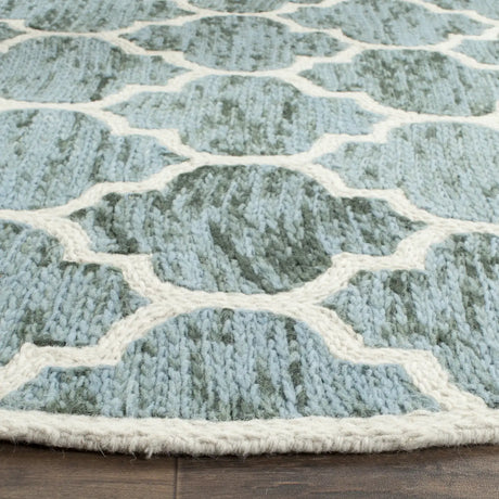 Safavieh Himalaya 6'-0" x 6'-0" Rug in Turquoise / Ivory