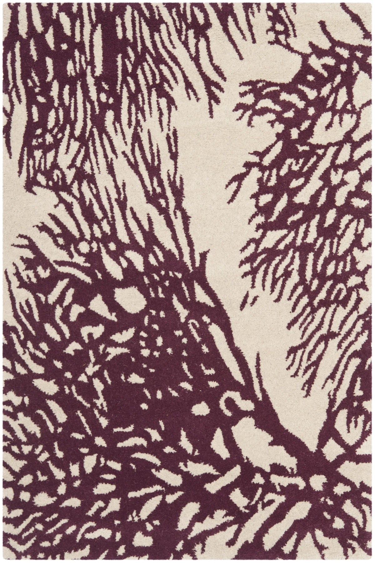 Safavieh Bella 2'-6" x 4'-0" Rug in Beige / Purple
