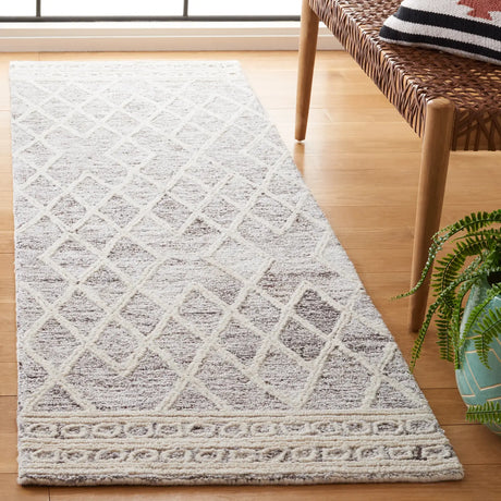Safavieh Abstract 2'-3" x 8'-0" Rug in Ivory / Grey