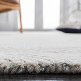 Safavieh Metro 4'-0" x 6'-0" Rug in Dark Grey / Ivory