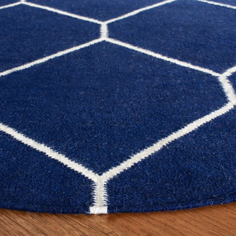 Safavieh Dhurries 6'-0" x 6'-0" Rug in Navy / Ivory