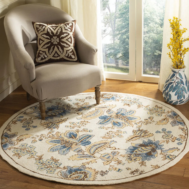 Safavieh Chelsea 5'-6" x 5'-6" Rug in Ivory