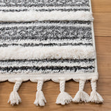 Safavieh Moroccan Tassel Shag 4'-0" x 6'-0" Rug in Grey / Ivory