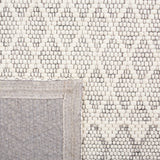 Safavieh Marbella 4'-0" x 6'-0" Rug in Ivory