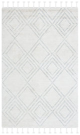 Safavieh Casablanca 4'-0" x 6'-0" Rug in Ivory / Grey