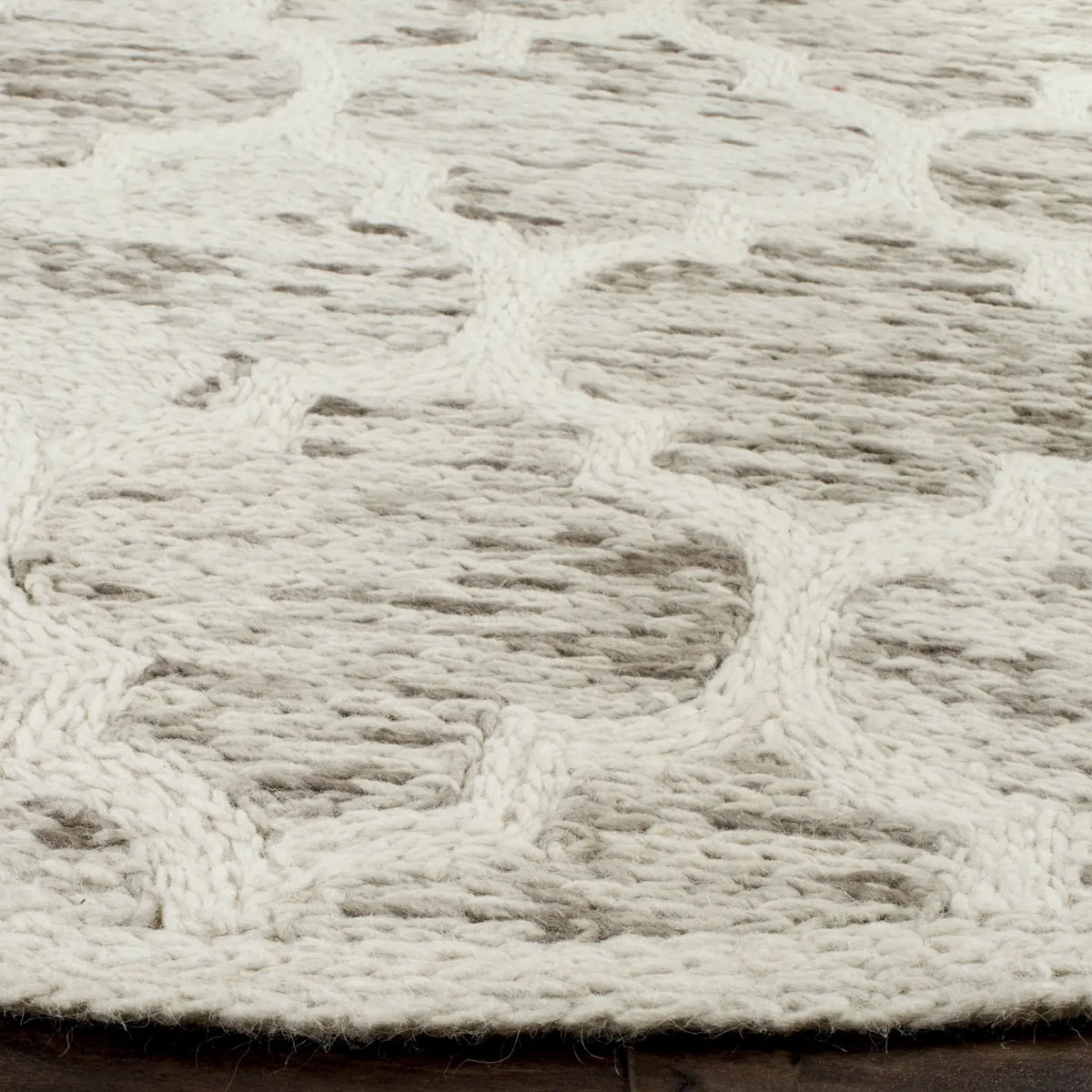 Safavieh Himalaya 6'-0" x 6'-0" Rug in Grey / Ivory