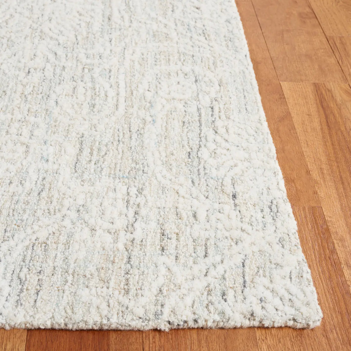Safavieh Ebony 4'-0" x 6'-0" Rug in Teal / Ivory