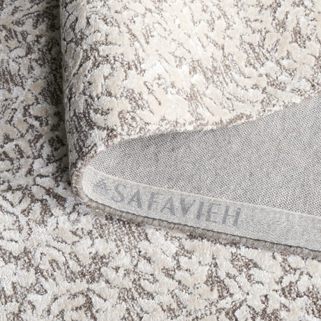Safavieh Glamour 5'-0" x 8'-0" Rug in Grey / Ivory