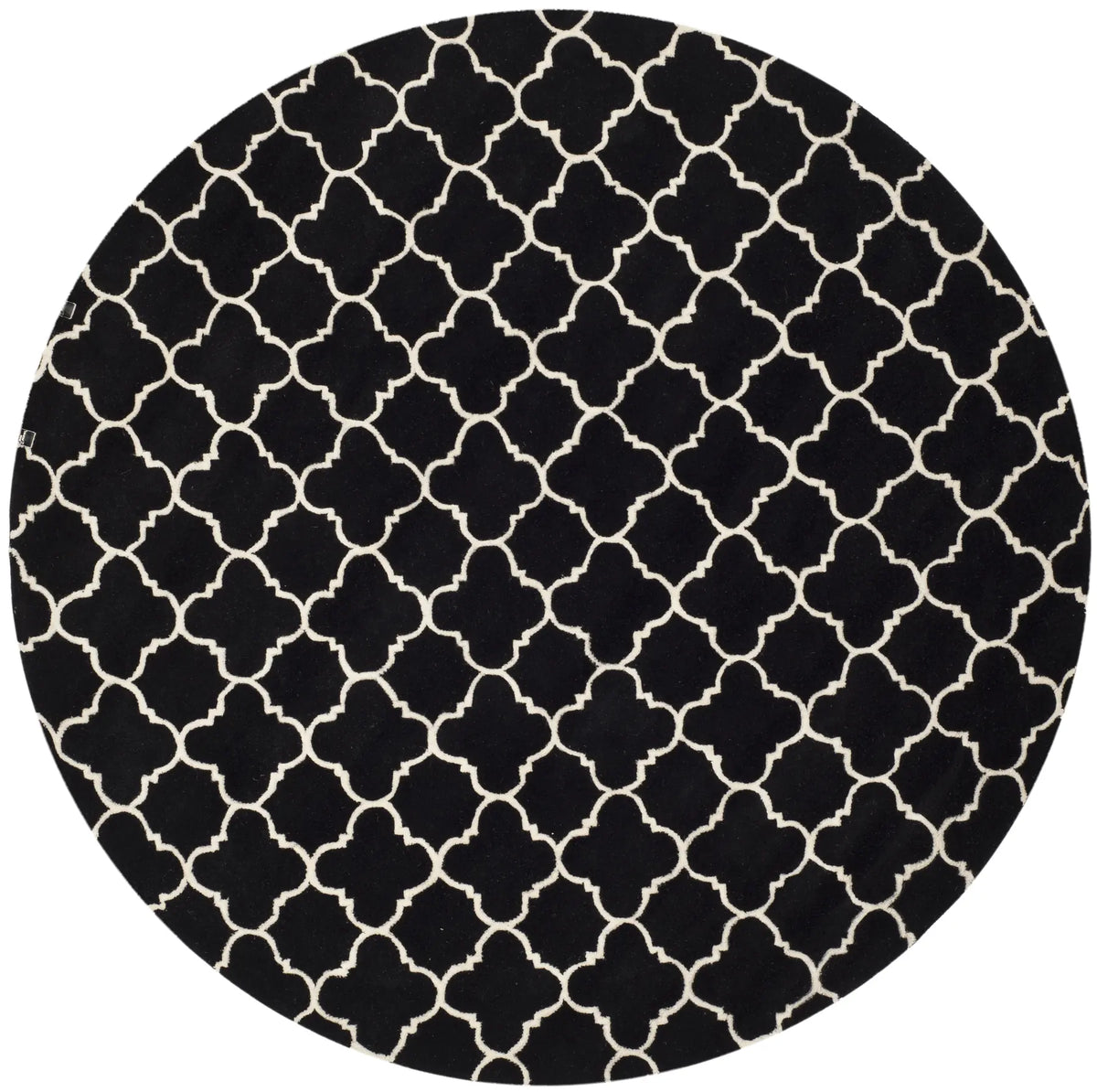 Safavieh Chatham 7'-0" x 7'-0" Rug in Black / Ivory